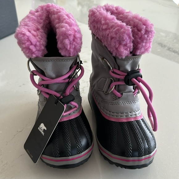 Sorel Children’s Yoot Pac Nylon Boots-NWT!!! - Picture 2 of 6